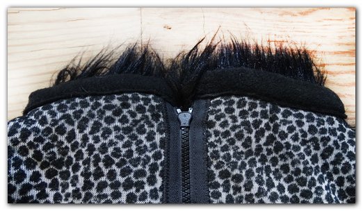 Stitches and collar of bodysuit #bodysuit #furr_club #fursuit