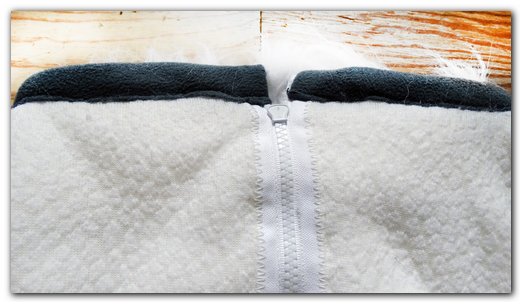 Stitches and collar of bodysuit #bodysuit #furr_club #fursuit