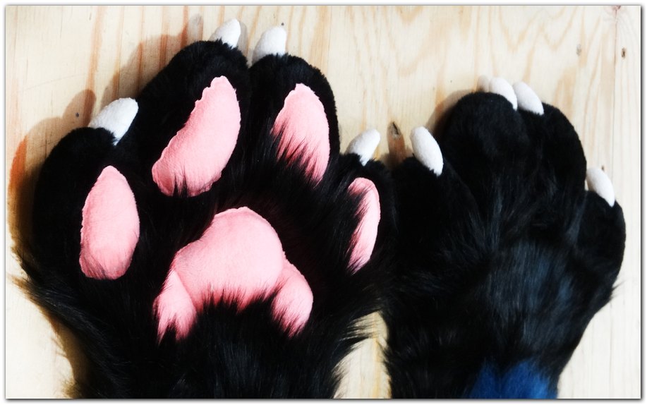 Paws design #Kacec #foxfursuit #furr_club #fursuit #furrclub #Paws