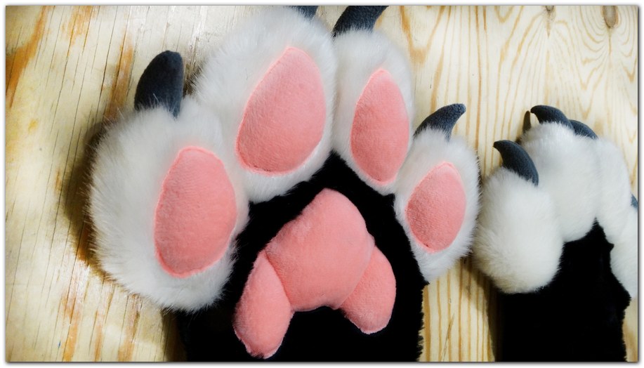 Paws design #Vitallion Fox fursuit #furr_club #fursuit #Paws