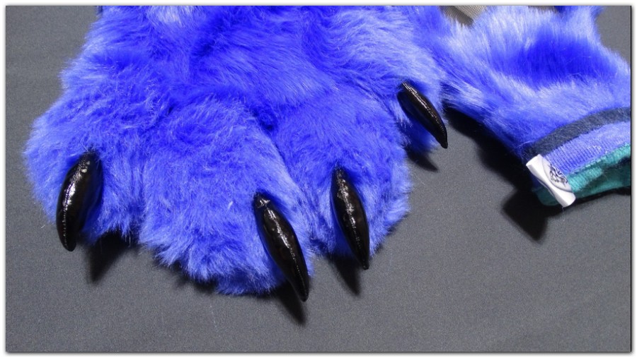 Paws design of Hyena fursuit #furr_club #fursuit #Paws