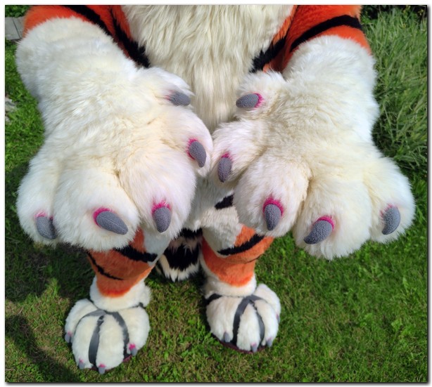 Paws design of Tiger fursuit #furr_club #fursuit #Paws