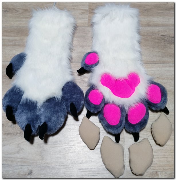 Paws design of Dog fursuit #furr_club #fursuit #Paws