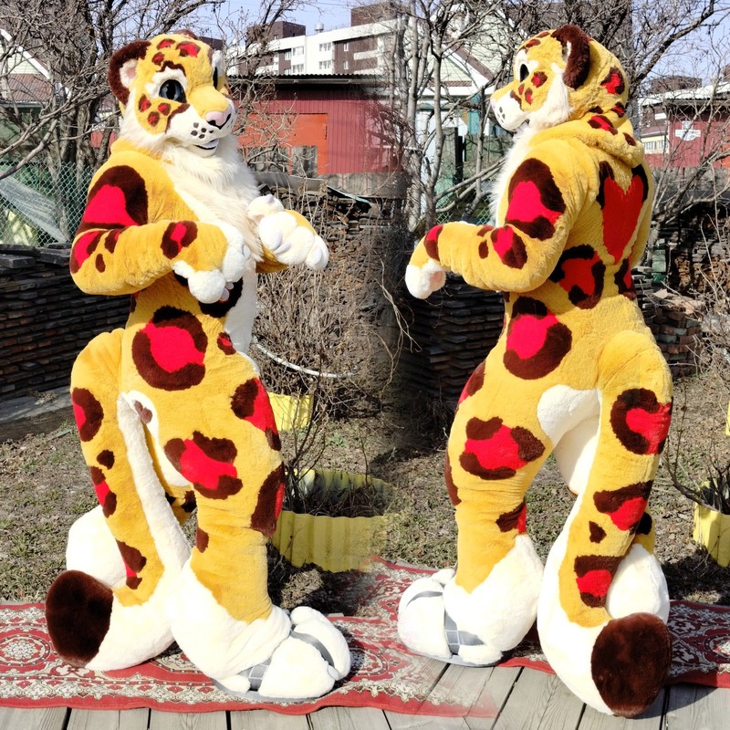 #furr_club #fursuit #Leopard fursuit