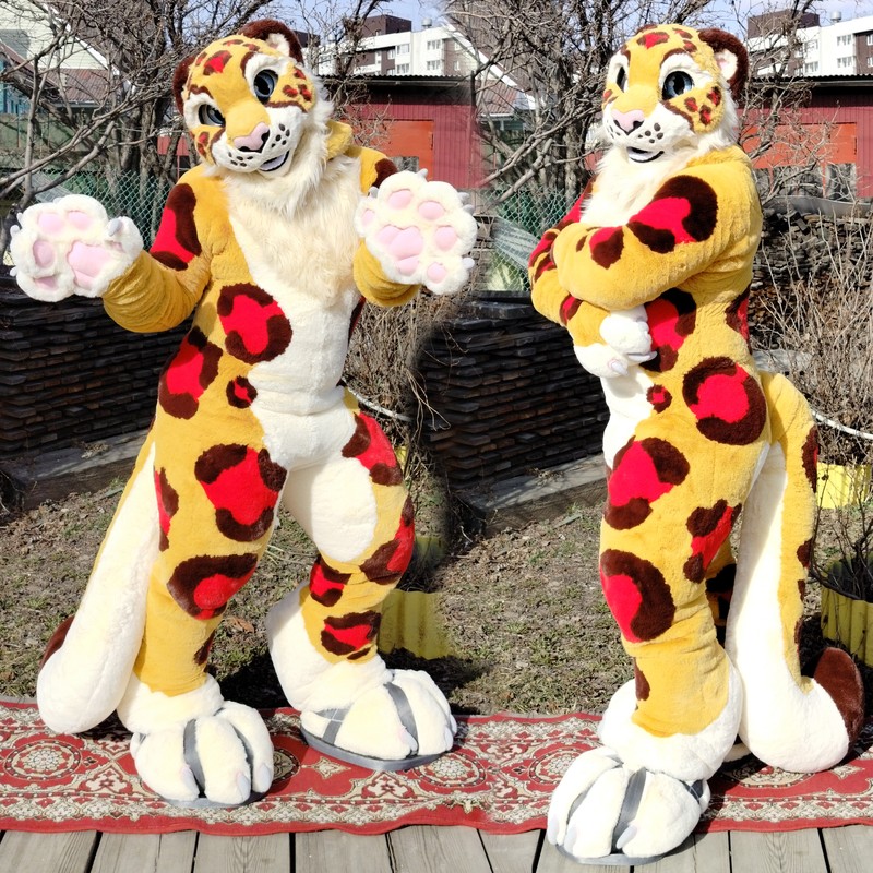 #furr_club #fursuit #Leopard fursuit