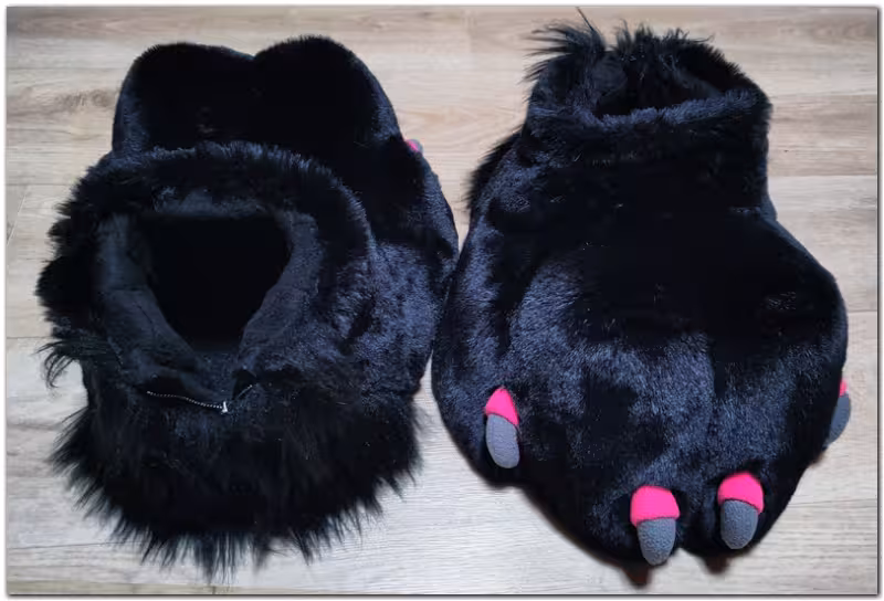 Tiger fursuit_feetpaws #furr_club #fursuit #Paws