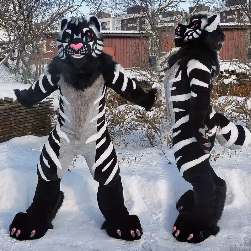 #furr_club #fursuit #Tiger fursuit