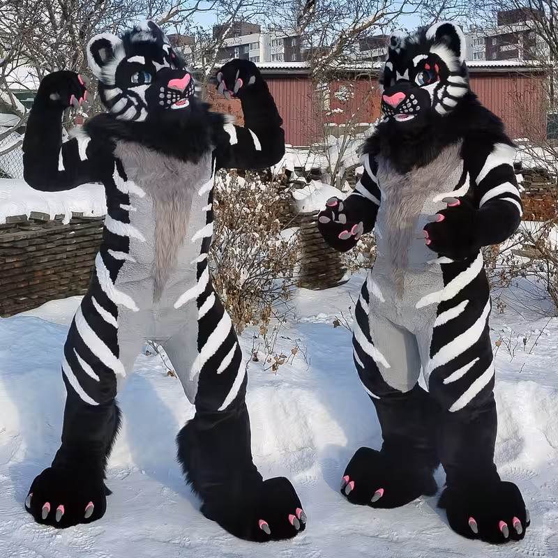 #furr_club #fursuit #Tiger fursuit