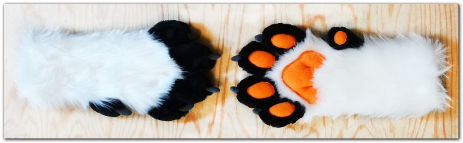#Handpaws #dogfursuit #furr_club #fursuit