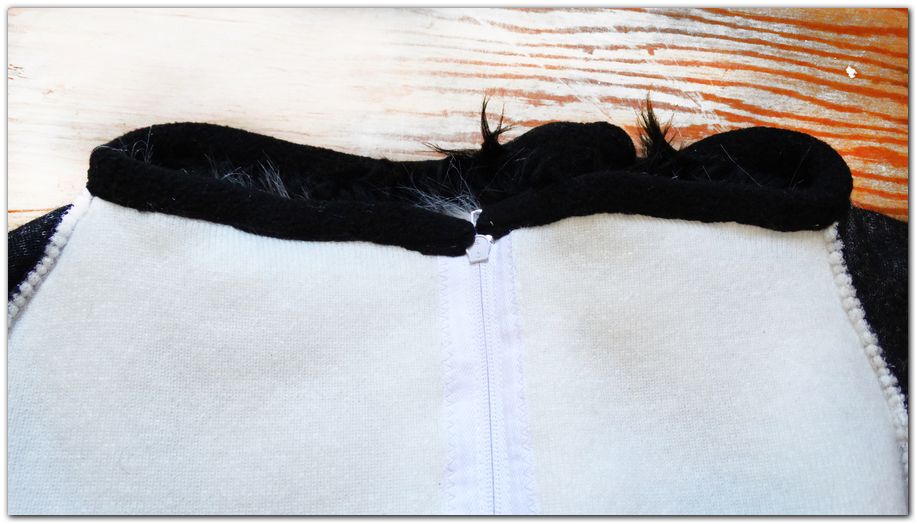 Stitches and collar of fursuit #dogfursuit #furr_club #fursuit