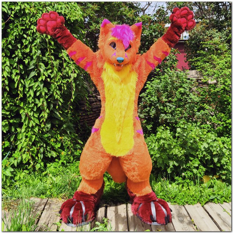 #furr_club #fursuit #Fox fursuit