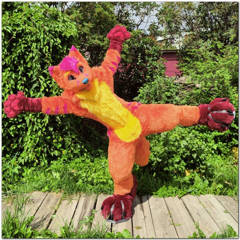 #furr_club #fursuit #Fox fursuit
