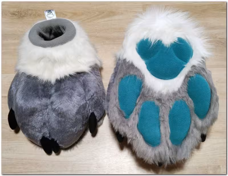 Dog fursuit_feetpaws #furr_club #fursuit #Paws