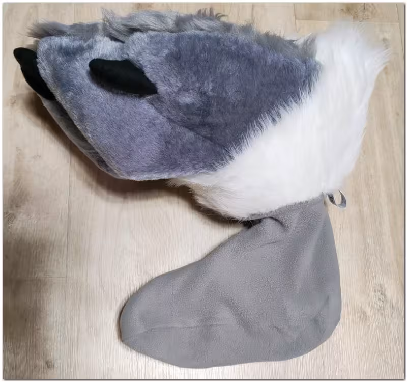 FeetPaws design #Rangi the Dog fursuit #furr_club #fursuit #Paws